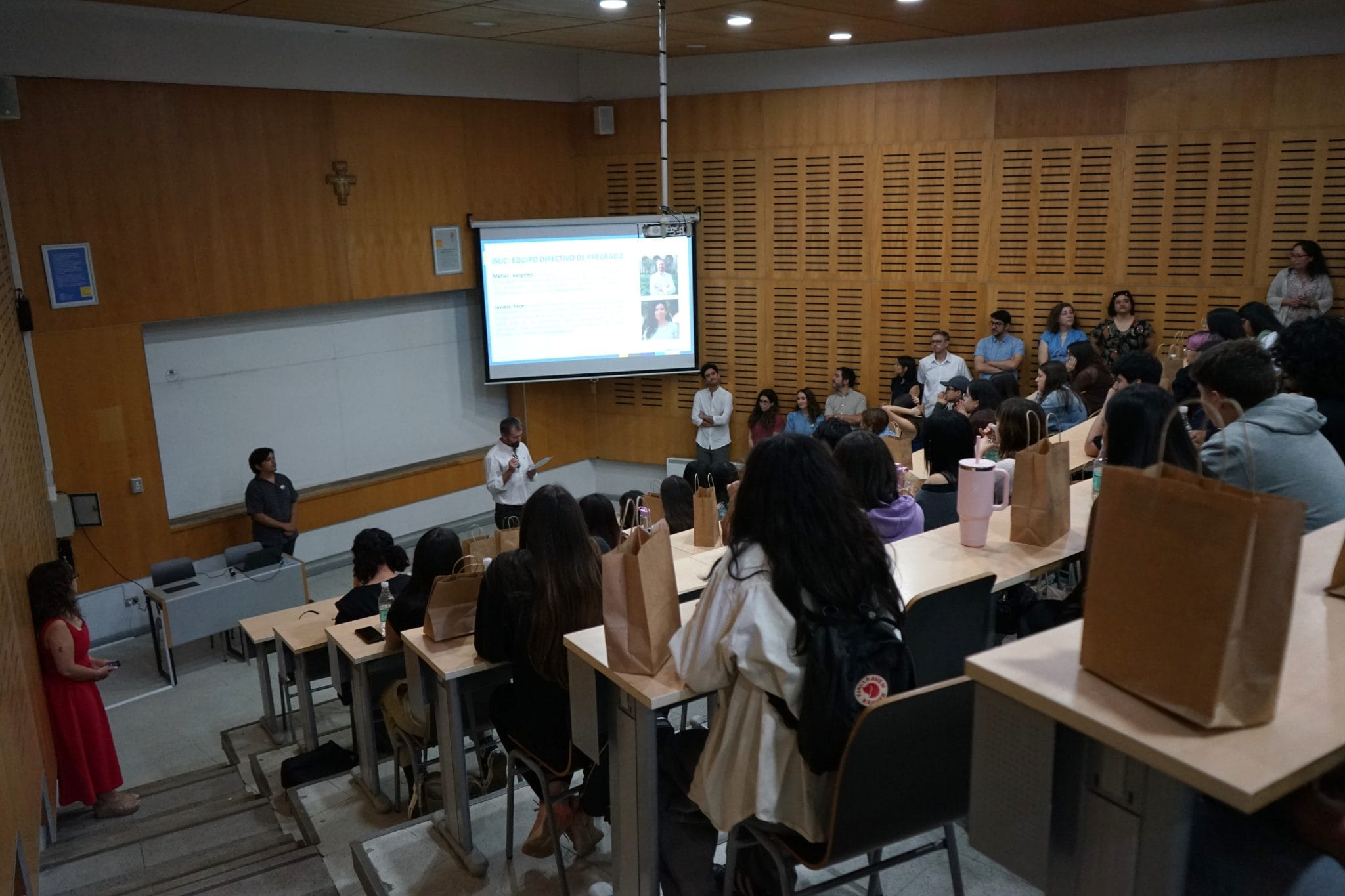 Bienvenida novata ISUC 2025